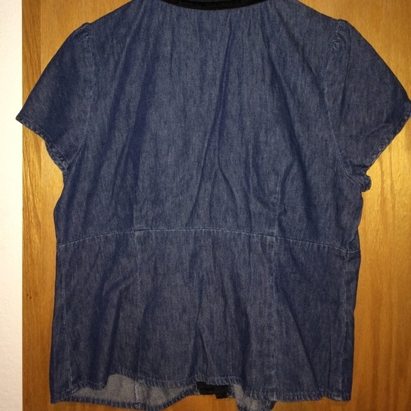 BOSTON PROPER Denim and black velvet trim top, NWT - Picture 4 of 4